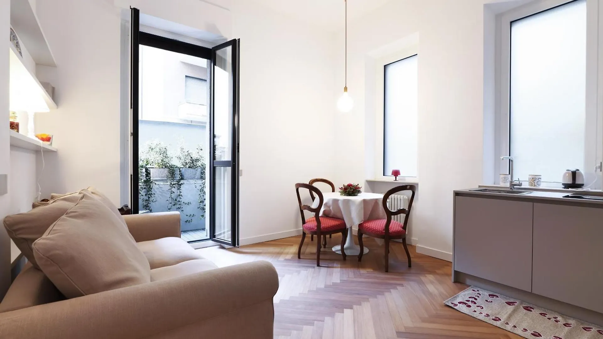 Апартаменты Elegant Suite In Repubblica Brera Милан Италия